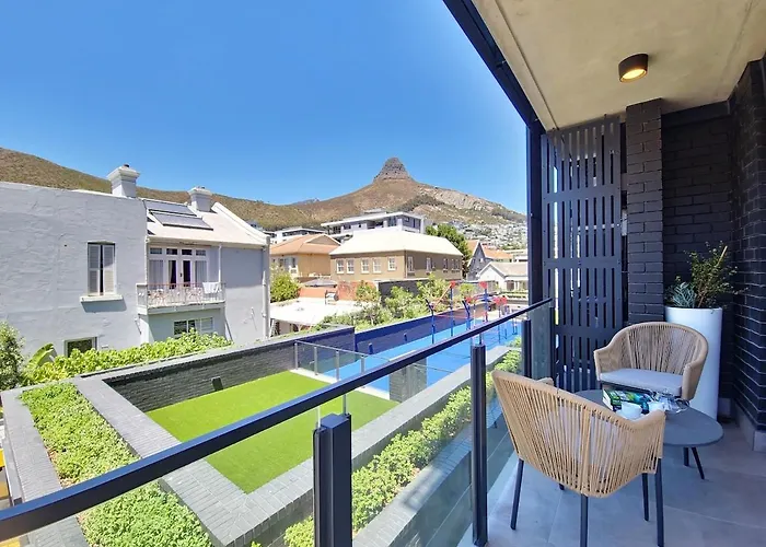 Gorgeous, Brand New-Wifi,Pool-Views- Fully Secure!