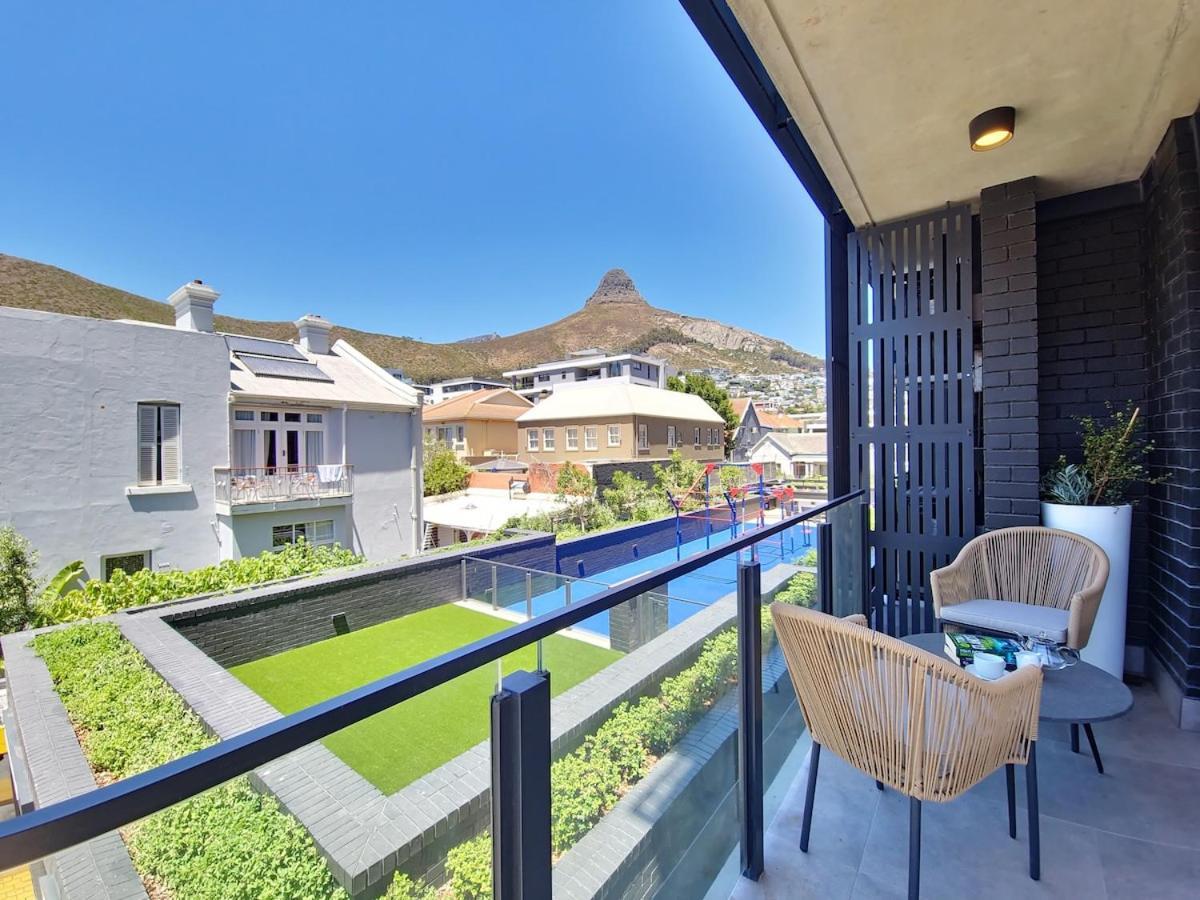 Gorgeous, Brand New-wifi,pool-views- Fully Secure! *